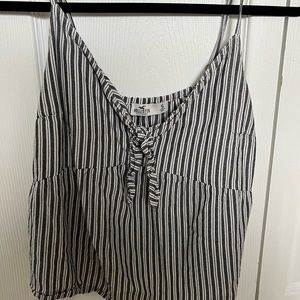 Hollister grey and white top size small
